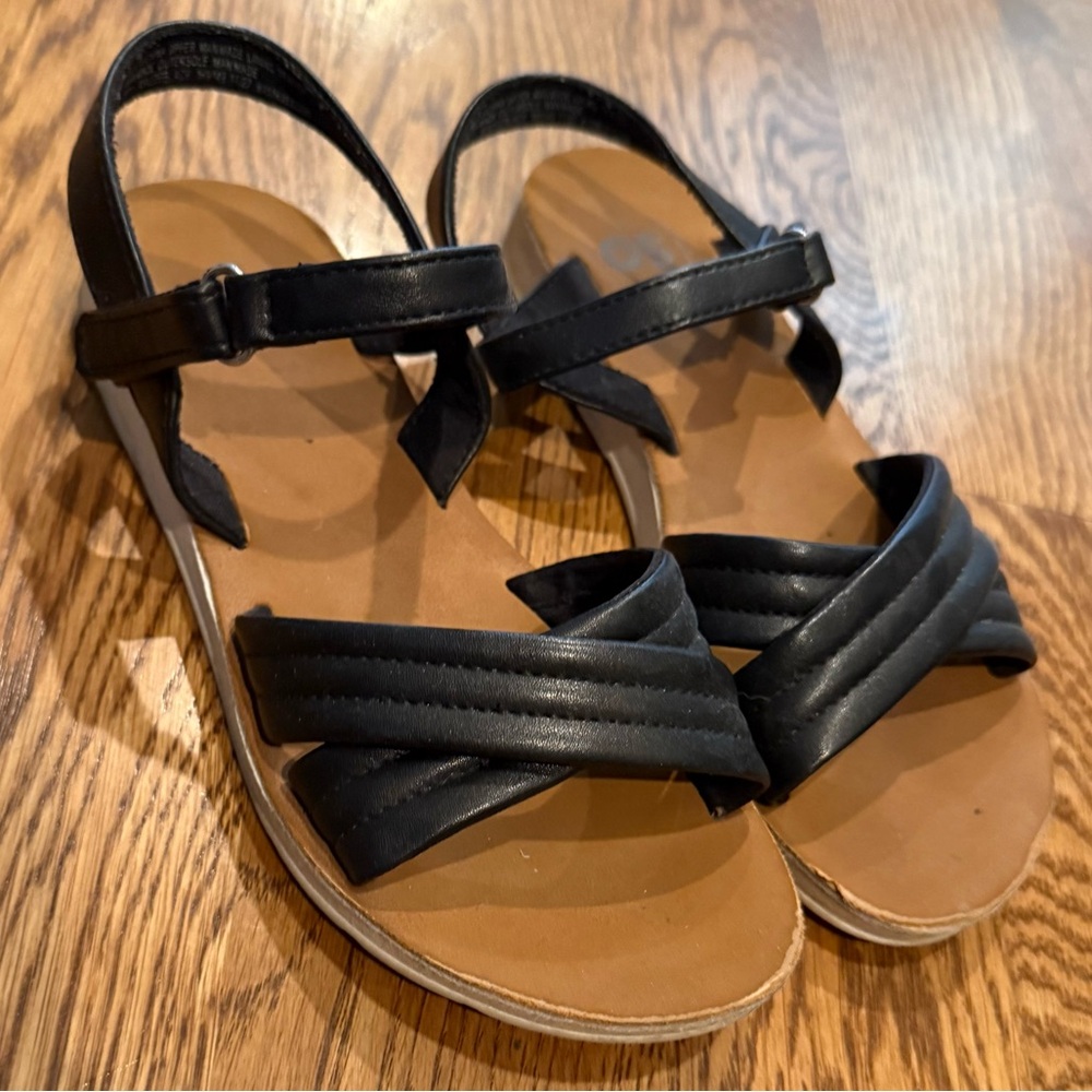 Kohl's Black Strappy Sandals